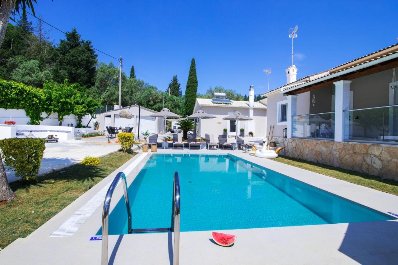 Grande Terra Villas With Swimming Pool Spartylas Экстерьер фото