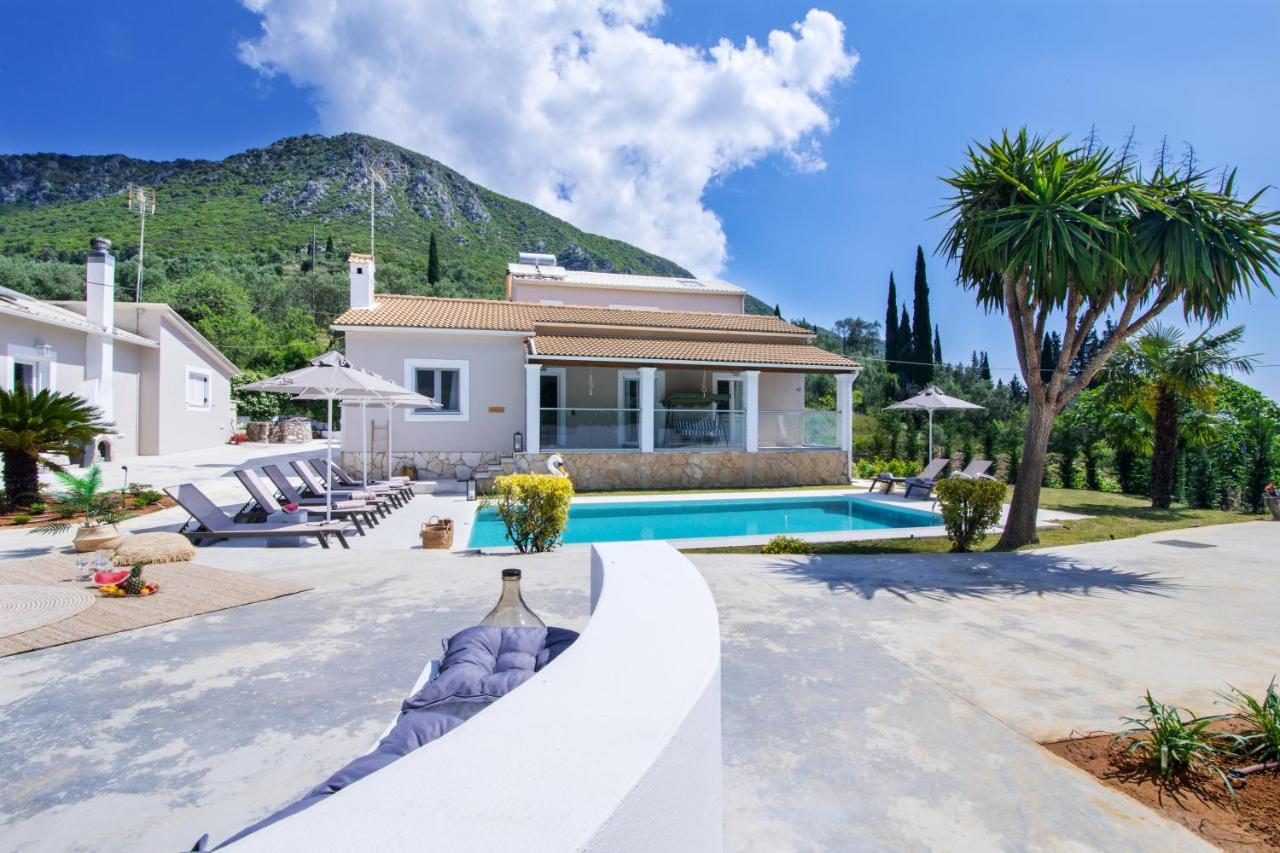 Grande Terra Villas With Swimming Pool Spartylas Экстерьер фото